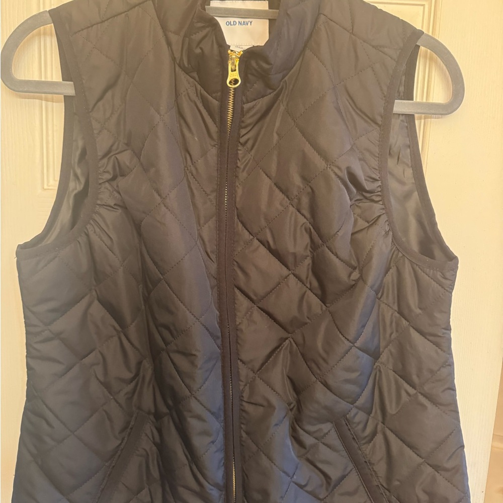 Old Navy Black Quilted Vest